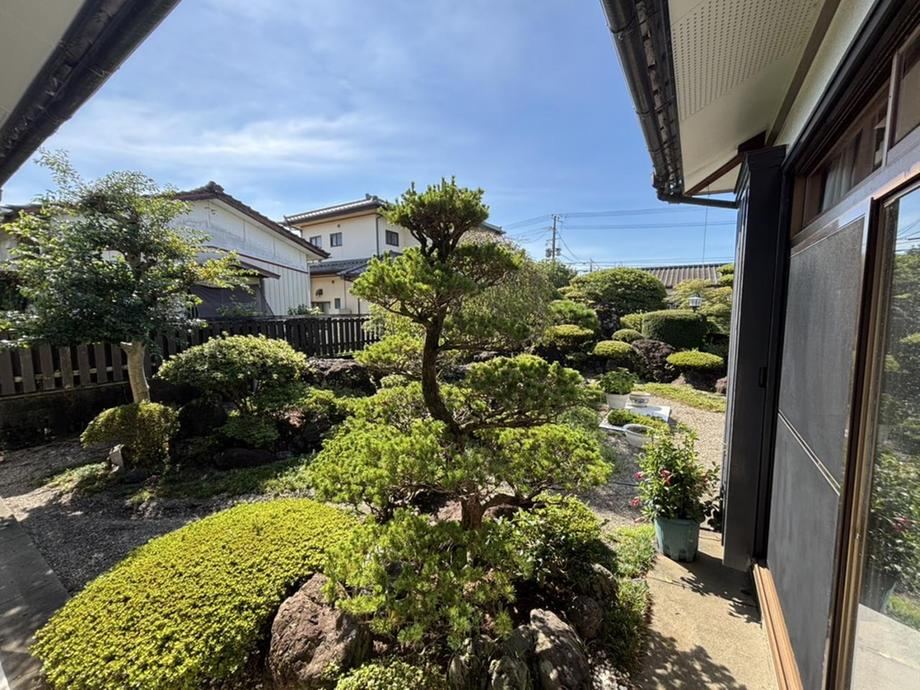 Spacious 7LDK Home in Erah-cho - Photo 1