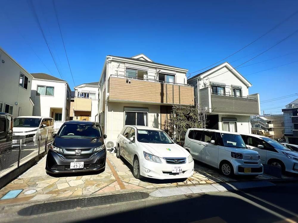 Stylish 4LDK Home in Kamimine - Photo 1