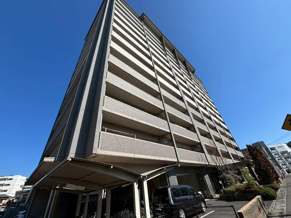 4LDK apartment in Kagoshima, Kagoshima - Photo 1
