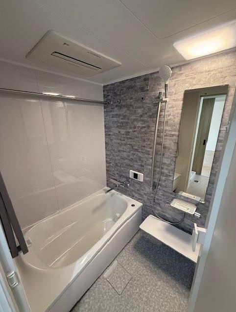 3LDK apartment in Suita, Osaka - Photo 1