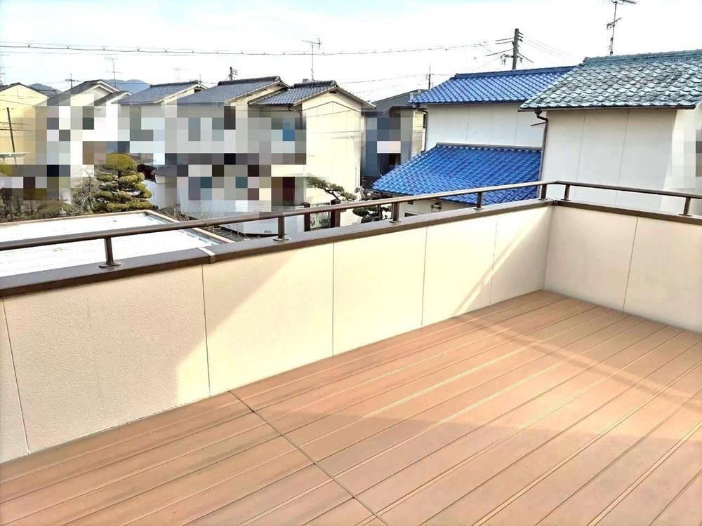 Grand 4LDK House with Rooftop Balcony in Okayama - Photo 1