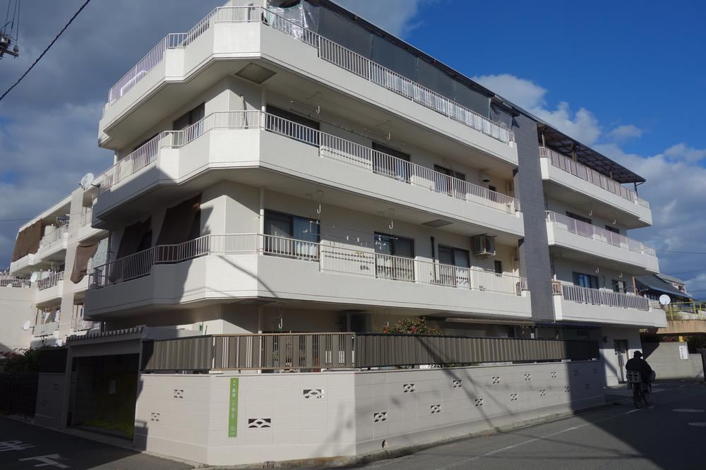 3LDK+S apartment in Nishi Ward, Hiroshima - Photo 1