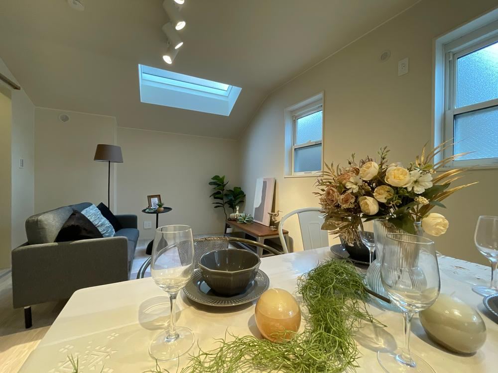 Renovated 4LDK House Near Ikegiri-Ohashi Station - Photo 1