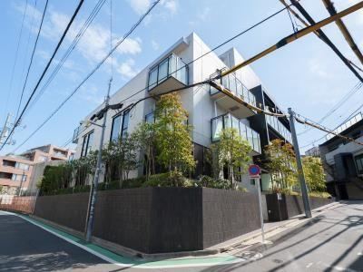 2LDK apartment in Shibuya Ward, Tokyo - Photo 1