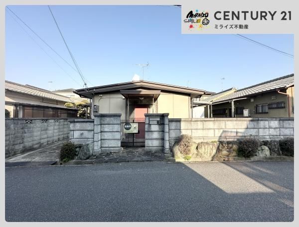Single-Story 3LDK House in Takada City - Photo 1