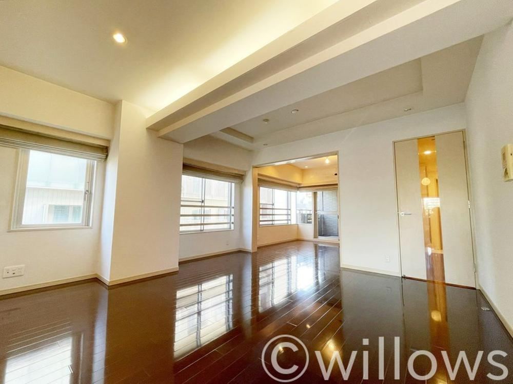 2LDK apartment in Minato Ward, Tokyo - Photo 1