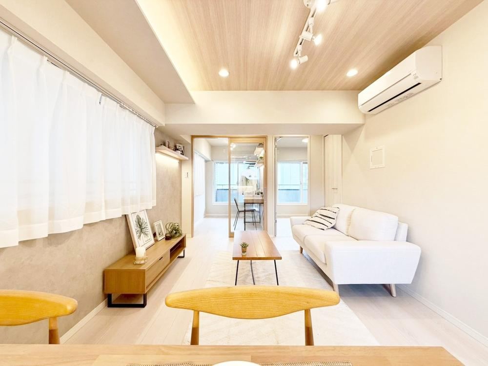 Charming 2LDK Apartment in Nishikebukuro, Near Kanamecho Station - Photo 1