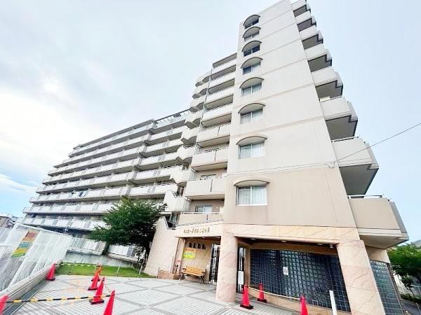2LDK+S apartment in Kaizuka, Osaka - Photo 1