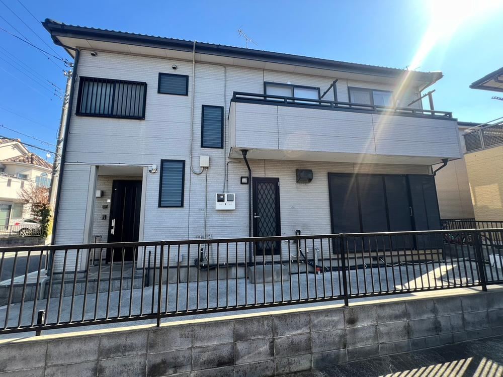 Spacious 5LDK House with Parking for Two Cars - Photo 1