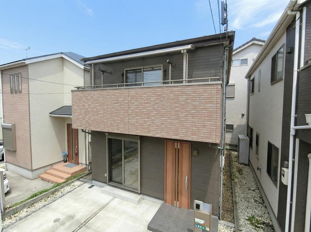 Visit Our Open House and Discover This Renovated 4LDK Home! - Photo 1