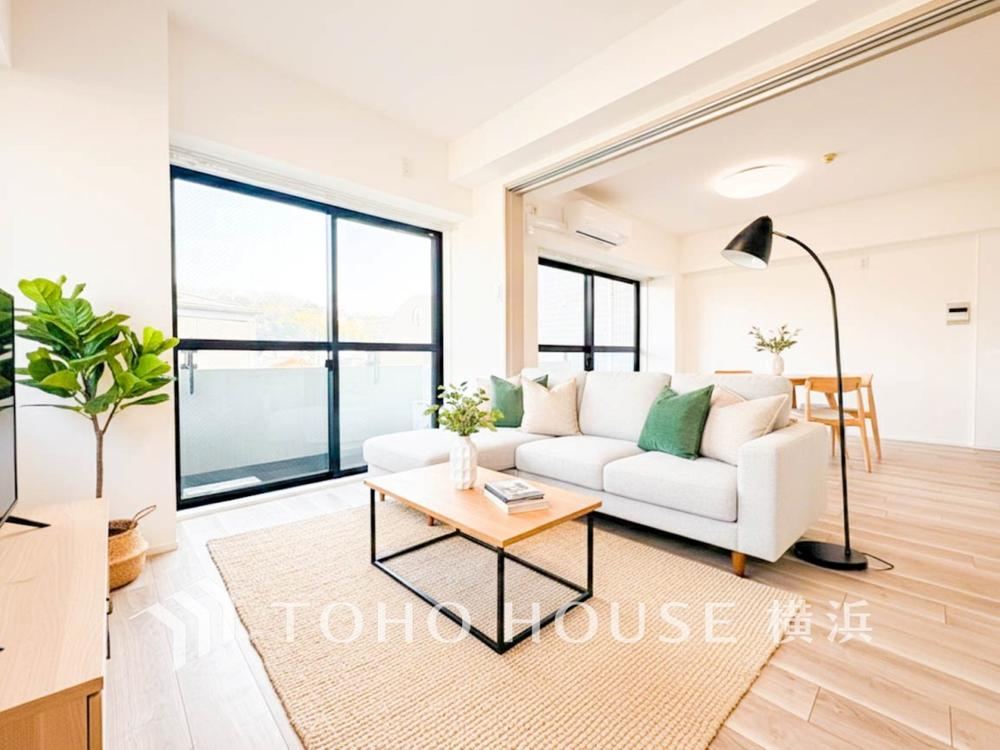 Bright 2DK Corner Apartment in Takatsu Ward - Photo 1