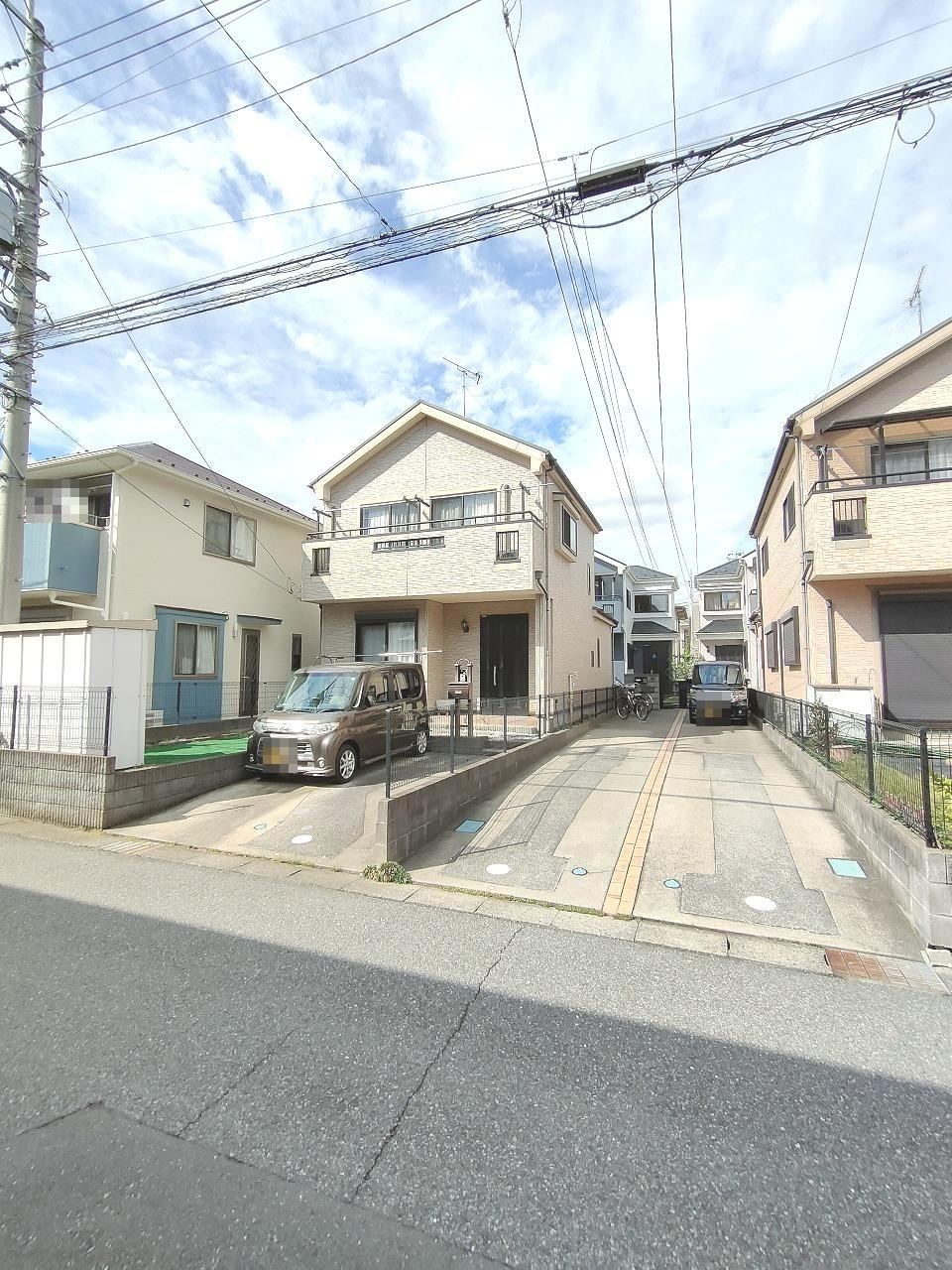 Bright 4LDK Home with Southern Exposure in Kasukabe - Photo 1