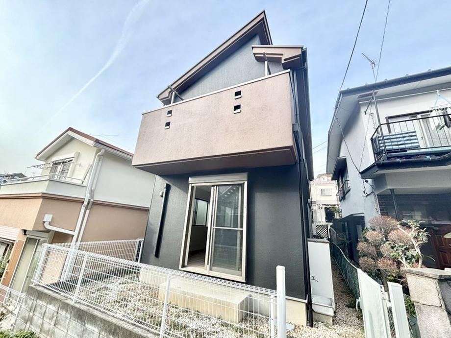 Charming 4LDK House Near Yurigahama Station - Photo 1