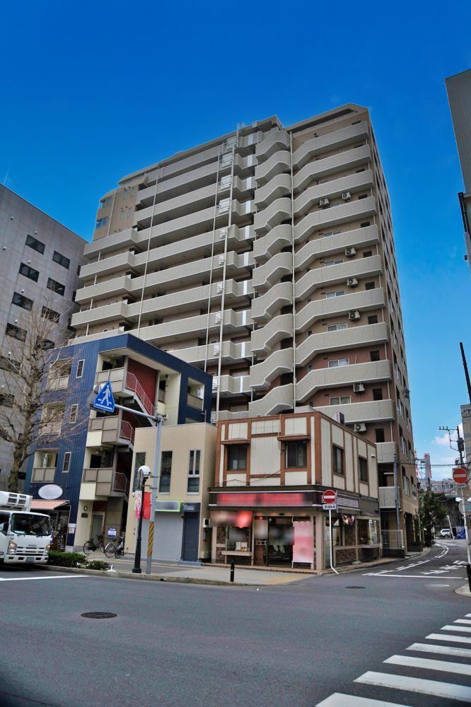 Charming 2LDK+S Apartment Near Chiba Chuo Station - Photo 1