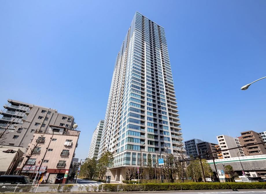 2LDK apartment in Minato Ward, Tokyo - Photo 1