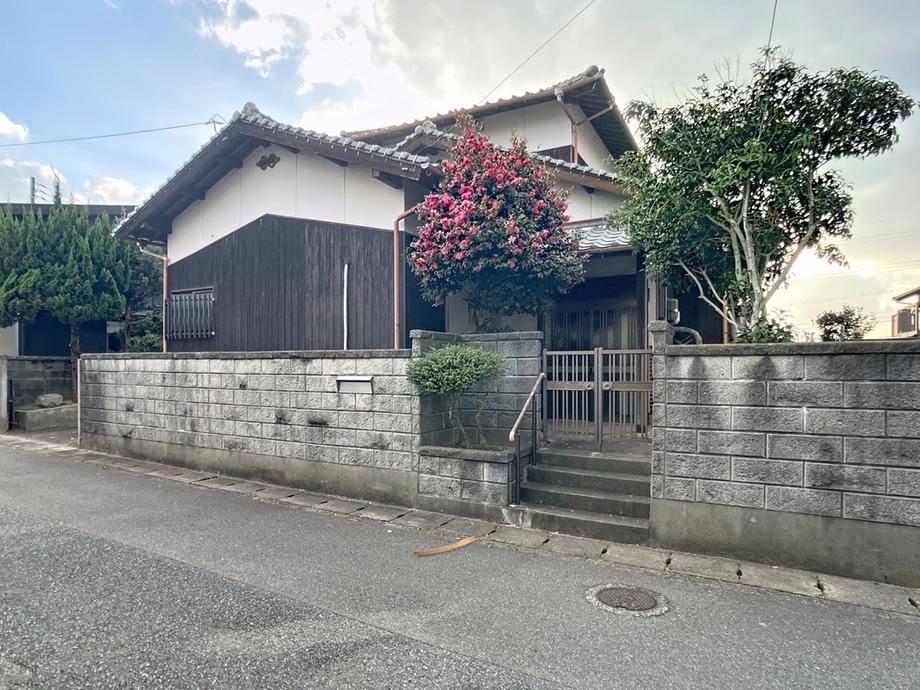 Elevated 5DK House in Hikonoshima Shiho - Photo 1
