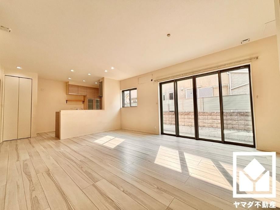 Zero Down Payment! Spacious 5LDK Home with Great Features in Minoyama, Kyoto - Photo 1