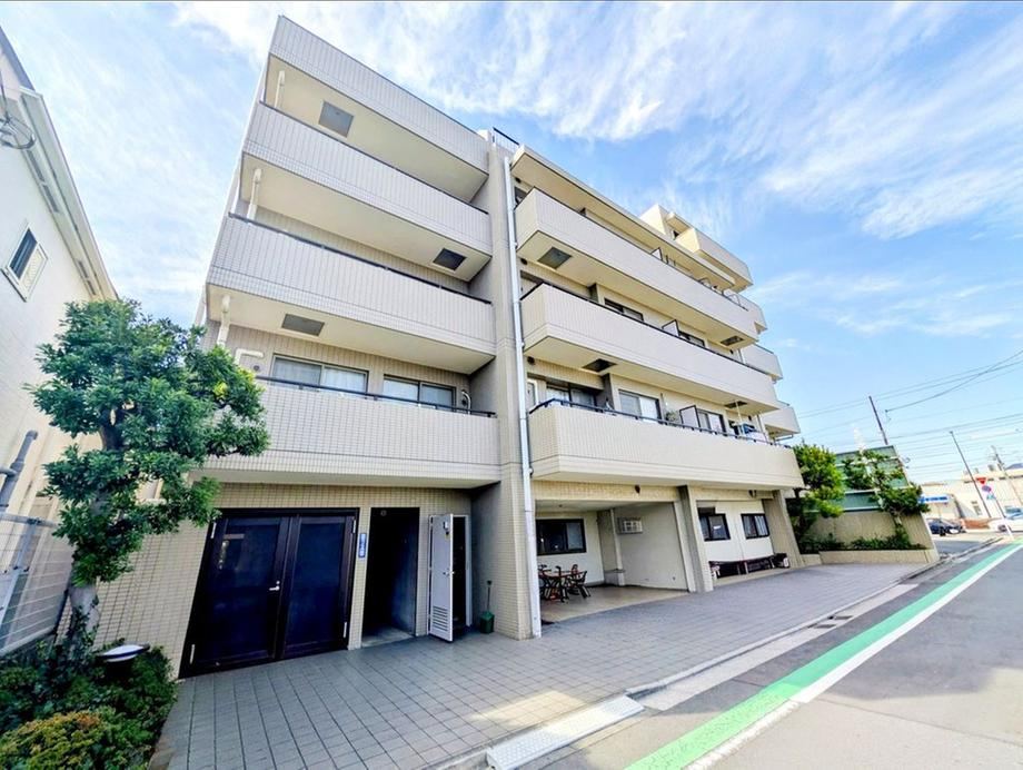 Cozy 2LDK Apartment in Katsushika - Photo 1