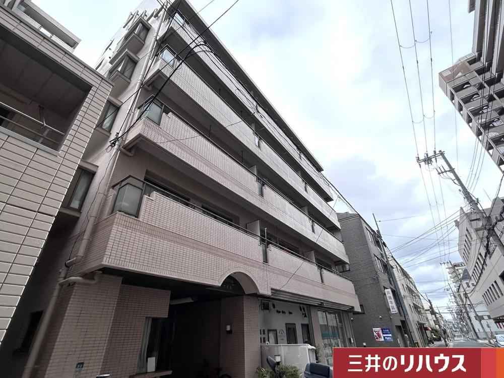 2LDK apartment in Nada Ward, Kobe, Hyogo - Photo 1