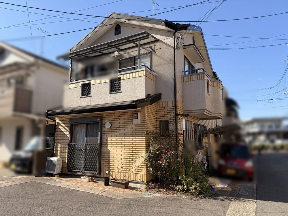 Corner Lot 3LDK House with Attic Storage in Yamashina, Kyoto - Photo 1