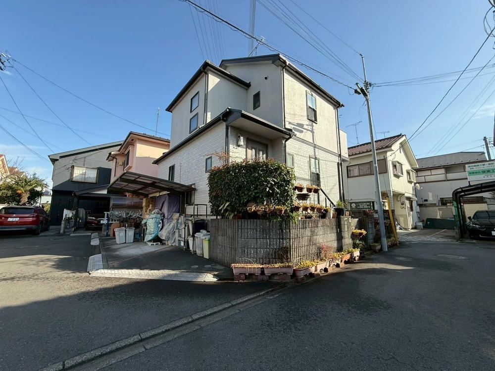 Unique 4LDK House with Basement and Loft - Photo 1