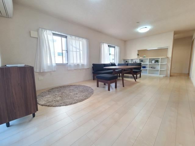 Modern 4LDK Home in Toyo-cho, Kasukabe - Photo 1