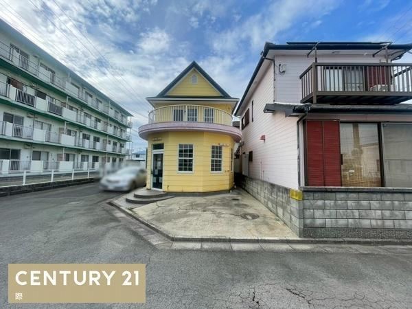 Cozy 2K Home in Quiet Wakayama Neighborhood - Photo 1