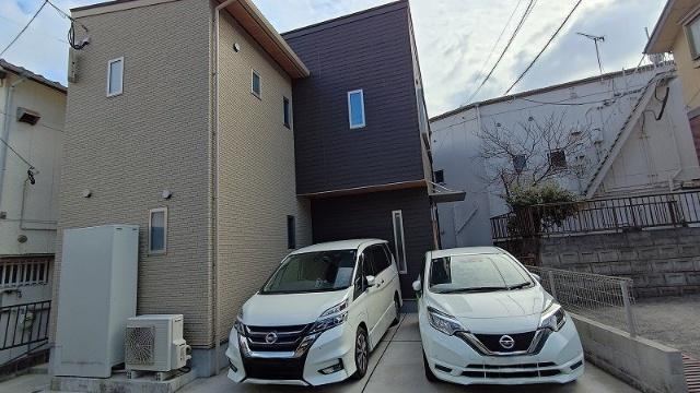 Bid Opportunity: Modern 3LDK Home in Nagasaki - Photo 1