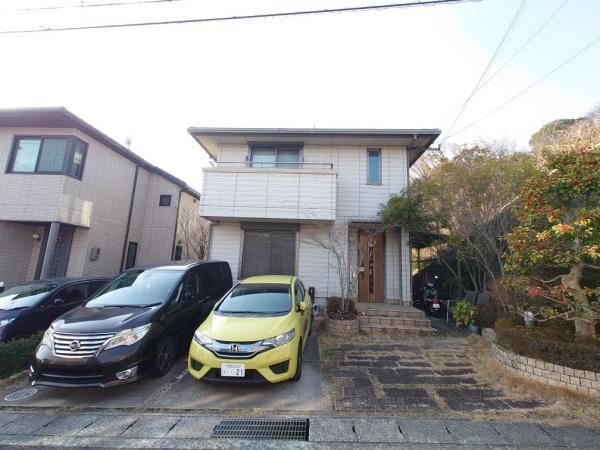 Charming 4LDK House with Park Views - Photo 1