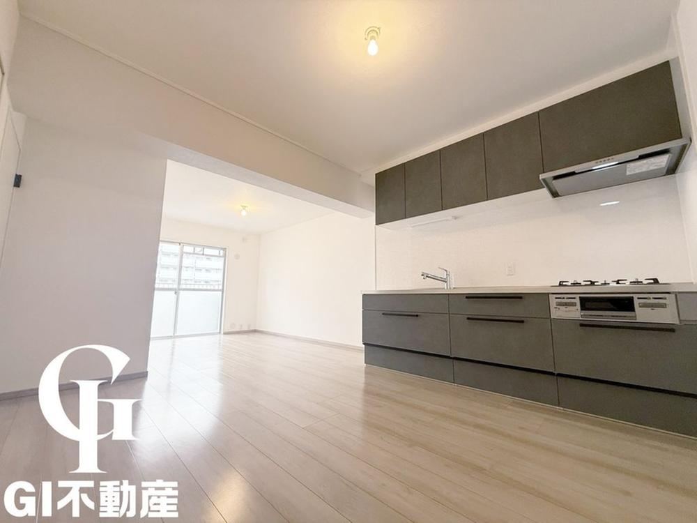 3LDK apartment in Fushimi Ward, Kyoto - Photo 1