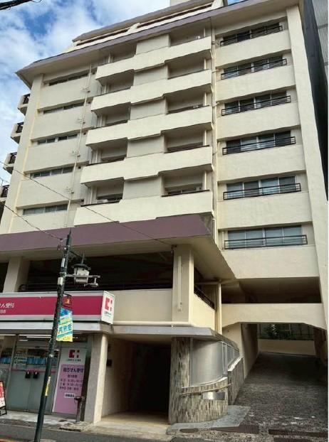 3LDK Apartment with Planned Renovation in Higashi-Nakano - Photo 1