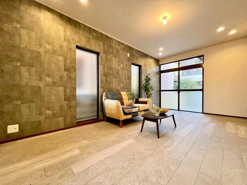 Renovated 4LDK House Near Koshien Station - Photo 1