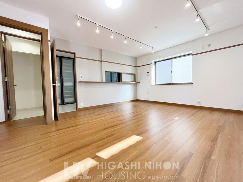 Renovated 5LDK House with Garden and Deck in Aoba - Photo 1
