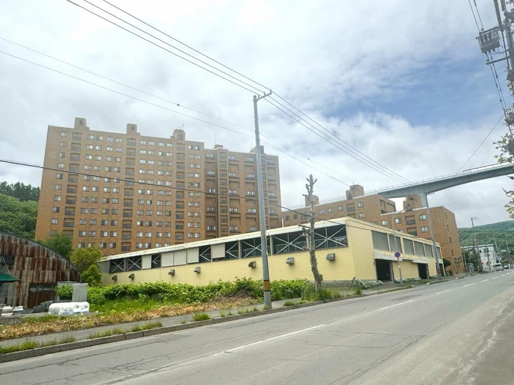 3LDK apartment in Otaru, Hokkaido - Photo 1