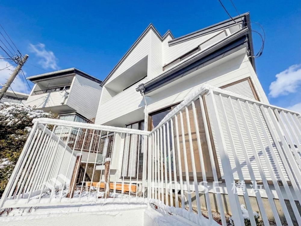 Fully Renovated 3LDK House with Spacious LDK in Maeda-cho, Yokohama - Photo 1