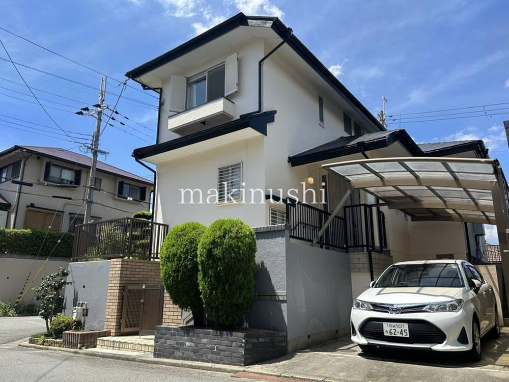 Renovated 4LDK House in Satsukinohigashi 3 - Photo 1