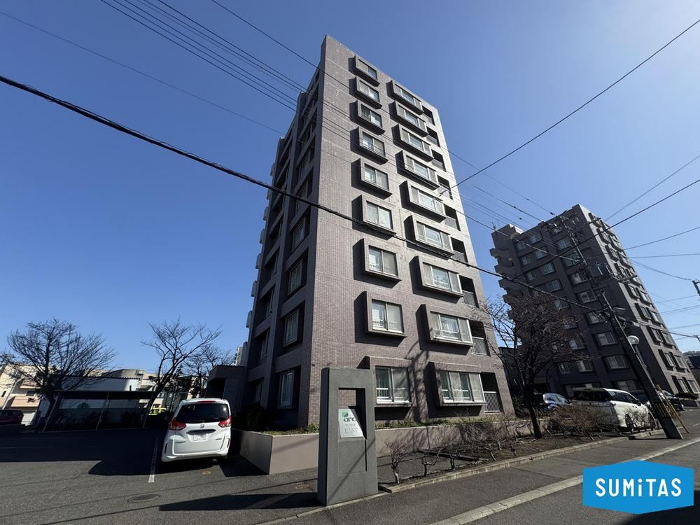 4LDK apartment in Nishi Ward, Sapporo, Hokkaido - Photo 1