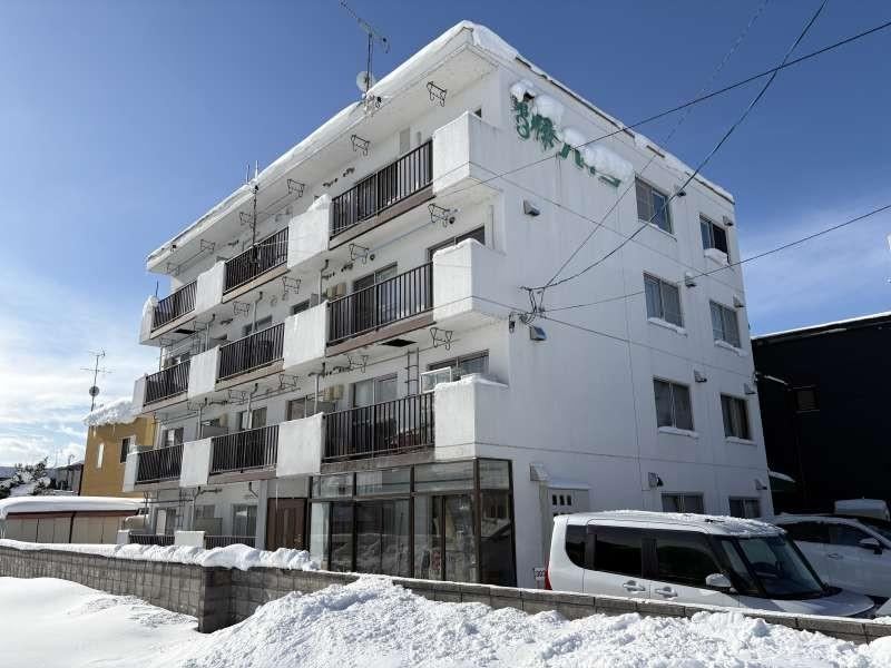 3DK apartment in Asahikawa, Hokkaido - Photo 1