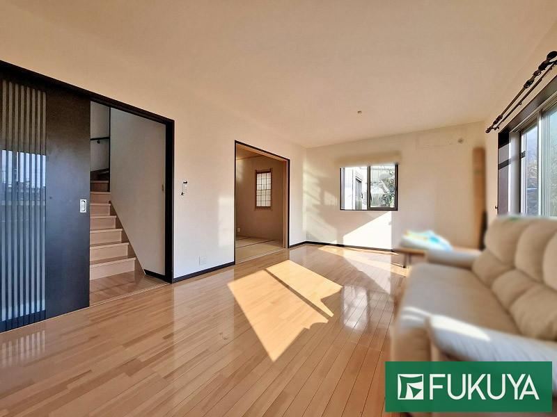 Spacious 4LDK House with Parking in Nishishōtaku - Photo 1
