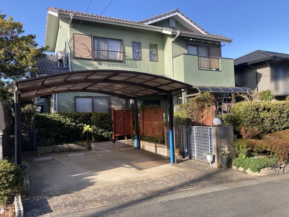 Spacious 4LDK+S House Near Schools and Shops - Photo 1