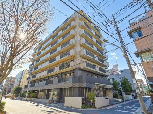Renovated 3LDK Apartment by Daiwa House - Photo 1