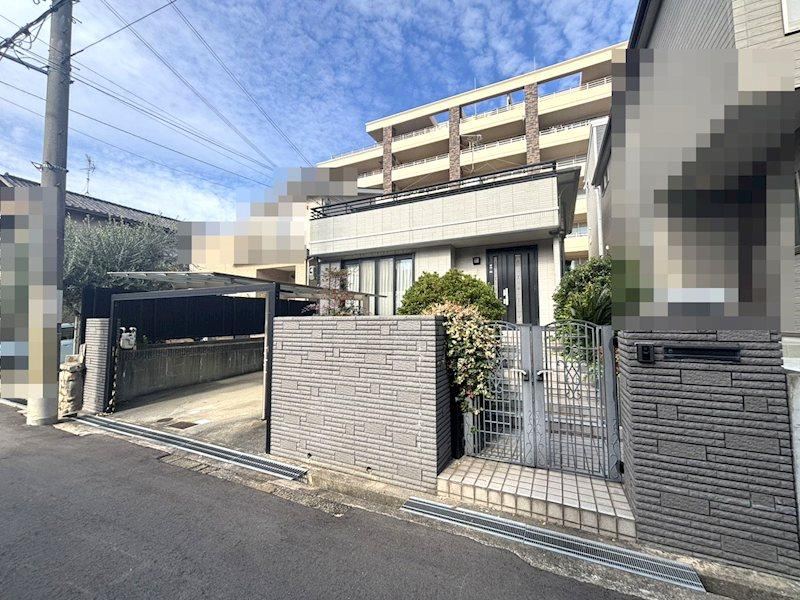 Bright 5LDK Detached House Near Okamachi Station - Photo 1