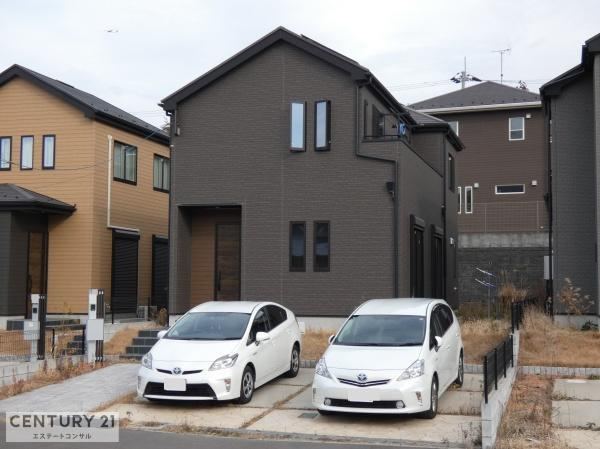 Modern 5SLDK Home with Solar Panels in Kisarazu - Photo 1