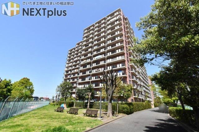 Fully Renovated 3LDK Apartment in a Quiet Area Near Kuki Station - Photo 1