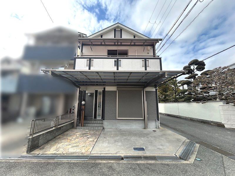 Spacious 5LDK House in Toyonaka - Photo 1