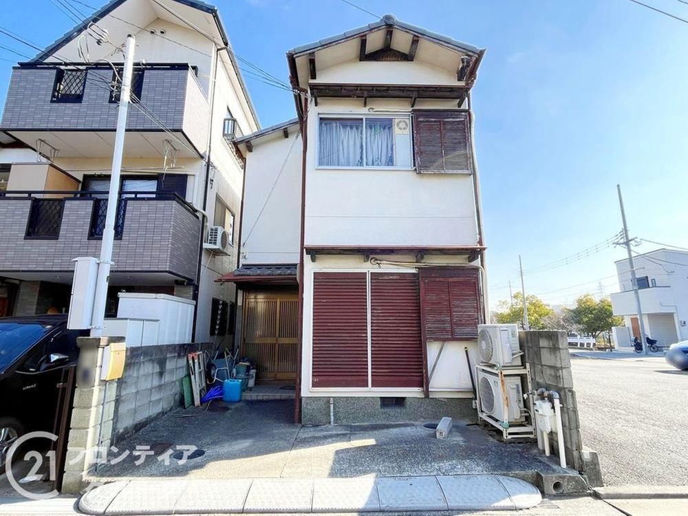 5DK House with Parking in Amagasaki - Photo 1