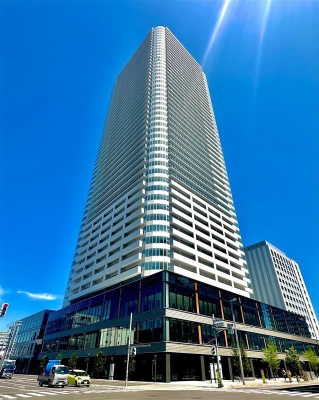 3LDK apartment in Kita Ward, Sapporo, Hokkaido - Photo 1