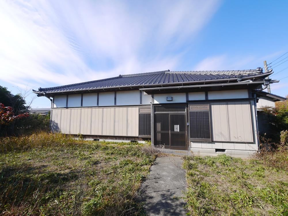 Spacious 4LDK House for Gardening in Hasunuma H - Photo 1