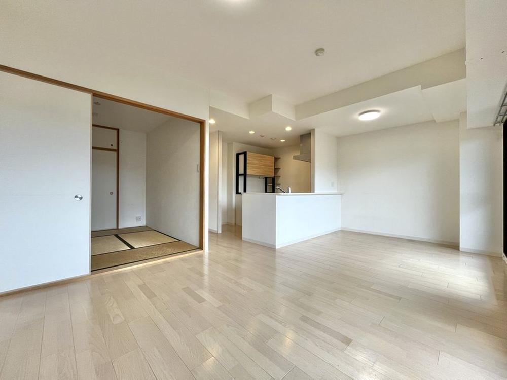 3LDK apartment in Takarazuka, Hyogo - Photo 1