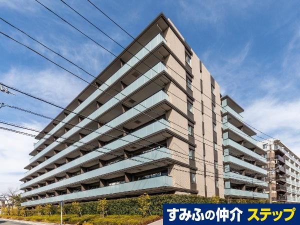 3LDK Corner Apartment in Shinmachi, Kawasaki - Photo 1